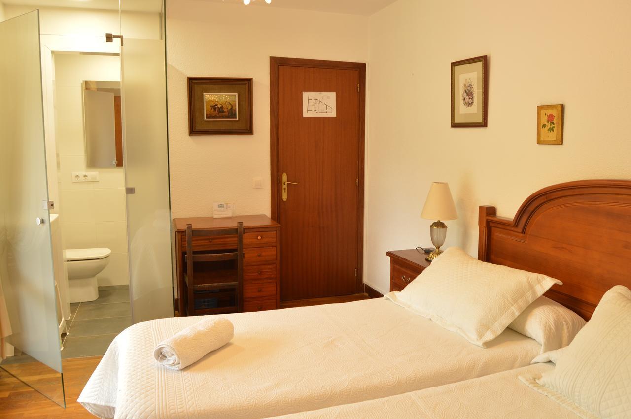 Pension El Peregrino De Larrasoana Exterior photo