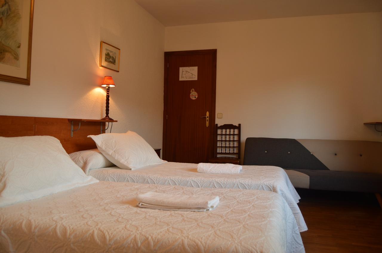 Pension El Peregrino De Larrasoana Exterior photo